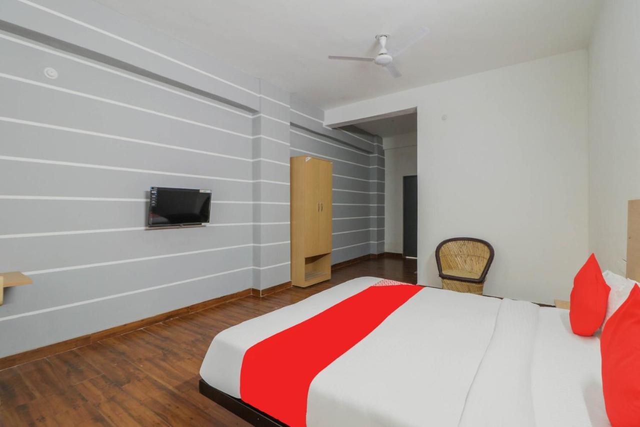 Townhall Bhiwadi Exterior photo